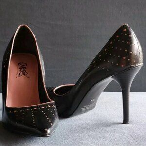 CARLOS SANTANA Vtg Black/Pink Polka Dot Pointed Toe Pumps. Size 7.5. NO BOX.